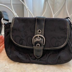 vintage 2000s inspired shoulder bag